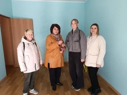 Мэр Смирныховского района вручила ключи от квартиры🏡