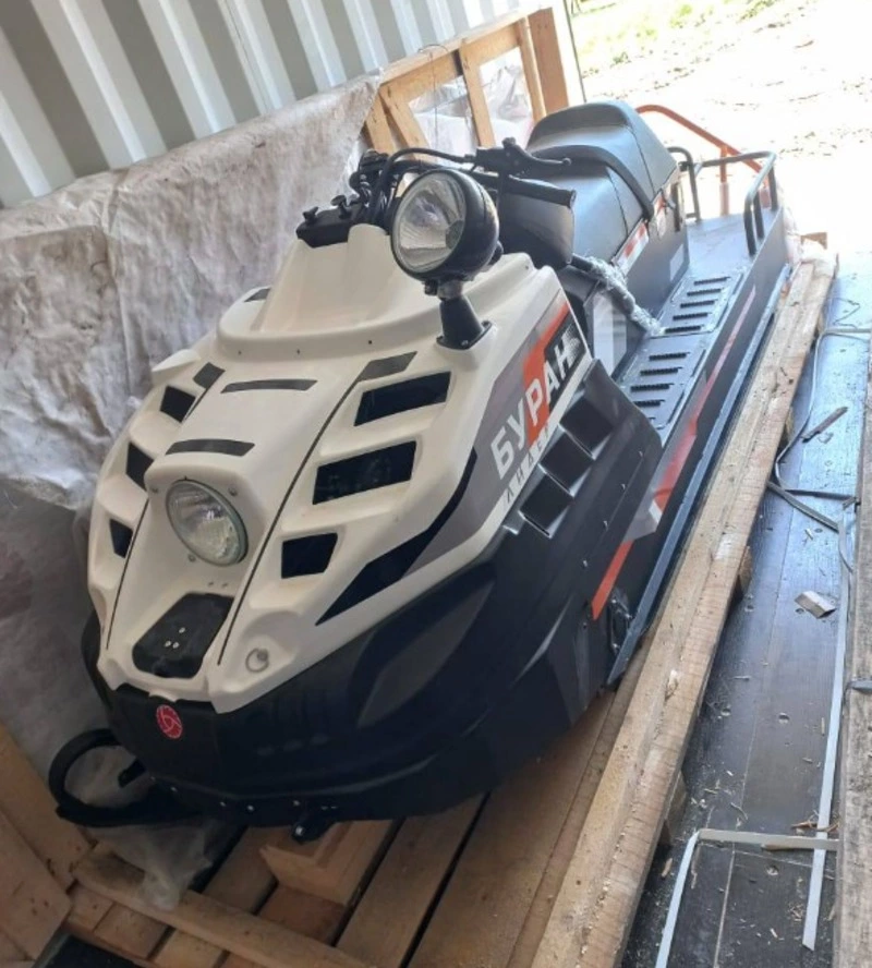 Школьники сами выбирают: в Побединскую школу поступили снегоход и контейнер