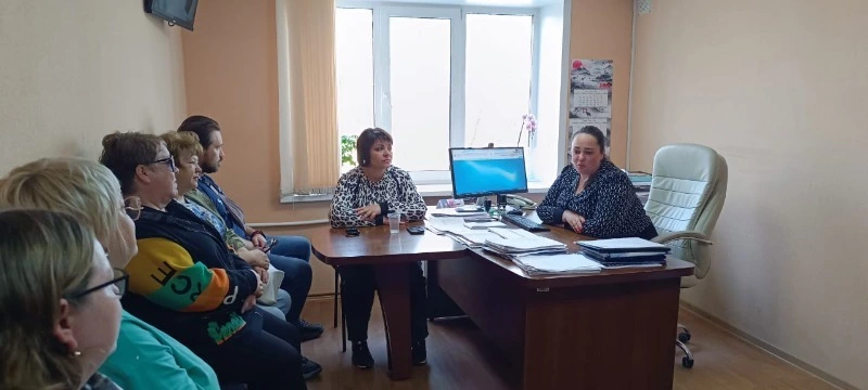 Мэр Смирныховского района Ирина Карпукова встретилась с "Проводниками здоровья"