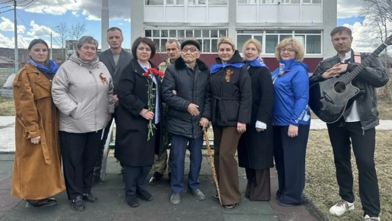 Участника трудового фронта поздравили с наступающим Днём Победы