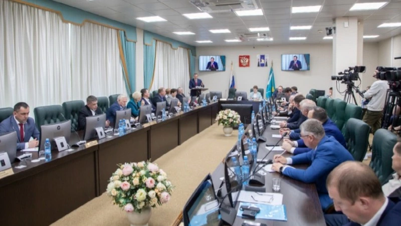 В Сахалинской области отремонтируют подъезды в 1800 домах