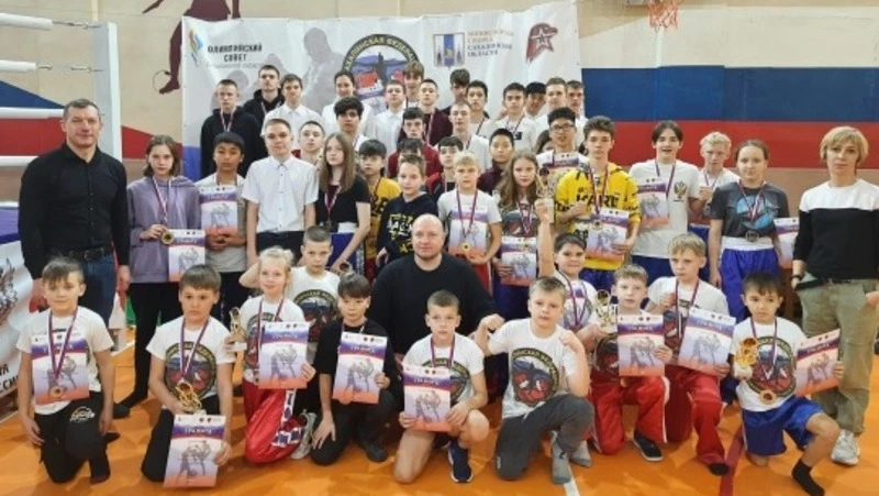 Первенство Сахалинской области по кикбоксингу разделе фулл-контакт в Смирных