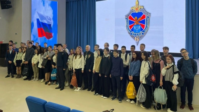 Часников Сергей Антонович провел «Урок мужества» для учеников