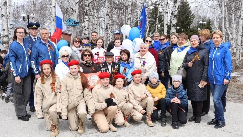 Ветерана войны и участников трудового фронта поздравили в преддверии Дня Победы 