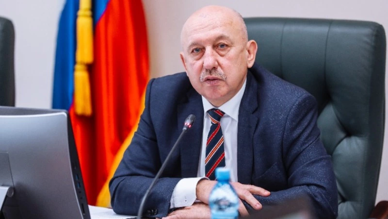 Александр Болотников отчитался о своей депутатской работе за 2025 год