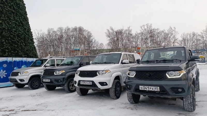 Парк коммунальной спецтехники Смирныховского района пополнился четырьмя УАЗами