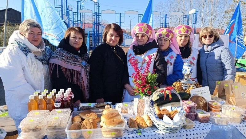 Благотворительная ярмарка, посвященная поддержке участников СВО, прошла в Смирных